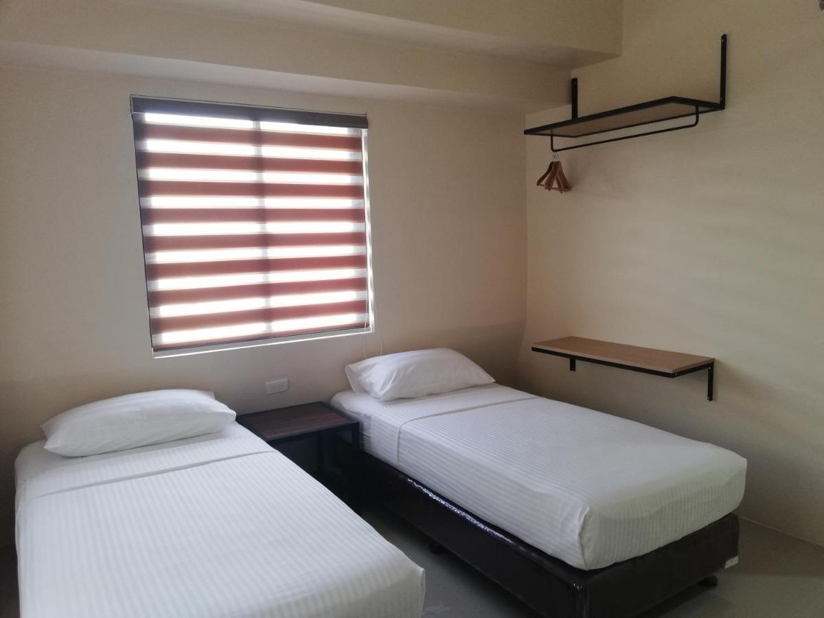 אילוילו Eon Centennial Express Hotel מראה חיצוני תמונה